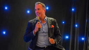 'डरावना था मंजर...', सिडनी के बॉन्डी बीच में हुई आतंकी घटना में बाल-बाल बचे इंग्लैंड के पूर्व कप्तान माइकल वॉन