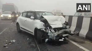 Hapur Accident News: हापुड़ में घने कोहरे का कहर, 6 गाड़ियों की आपस में जोरदार भिड़ंत