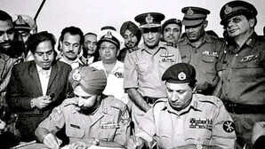 विजय दिवस पर PM, रक्षा मंत्री ने जवानों के बलिदान-शौर्य का किया नमन, आज के ही दिन सेना ने बदल दिया PAK का भूगोल