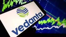 Vedanta Demerger को NCLT ने दी मंजूरी, 4 फीसदी भागा स्टॉक, निवशकों को मिलेगा ये बड़ा फायदा