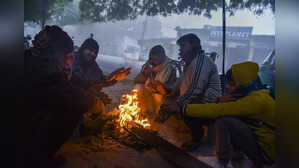 UP Weather: यूपी में गलन वाली ठंड का प्रकोप, आज 19 जिलों में छाएगा भीषण कोहरा, IMD का अलर्ट जारी