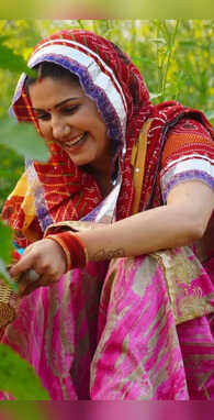 Sapna Choudhary Desi Looks यूपी-बिहार के लोगों को कातिलाना लगते हैं सपना के ये लुक