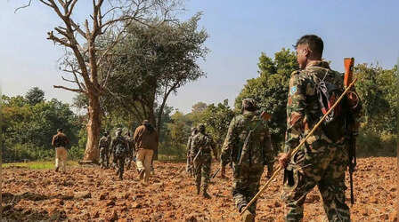 बस्तर में नक्सलवाद पर करारा प्रहार; 2025 में 256 नक्सली मारे गए, 1500 ने छोड़ा हिंसा का रास्ता