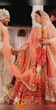 लाल-गुलाबी हुए पुराने अब नई दुल्हनें पहनती हैं इस रंग के लहंगे खूब है ट्रेंडी