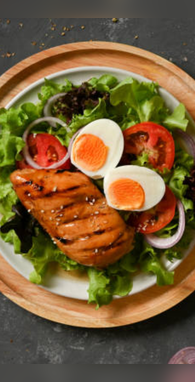 मसल्स बनानी है स्लिम बॉडी के साथ तो अंडा और चिकन में कौन है ज्यादा असरदार