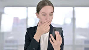 एंड्रॉयड यूजर्स के लिए बड़ी वॉर्निंग स्मार्टफोन में भूलकर भी डाउनलोड न करें ये 3 ऐप्स