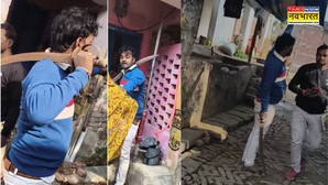 तलवार निकाली और दम भर गालियां दीपूरे गांव में फैलाई दहशत बिजली कनेक्शन काटने पर हंगामे का वीडियो