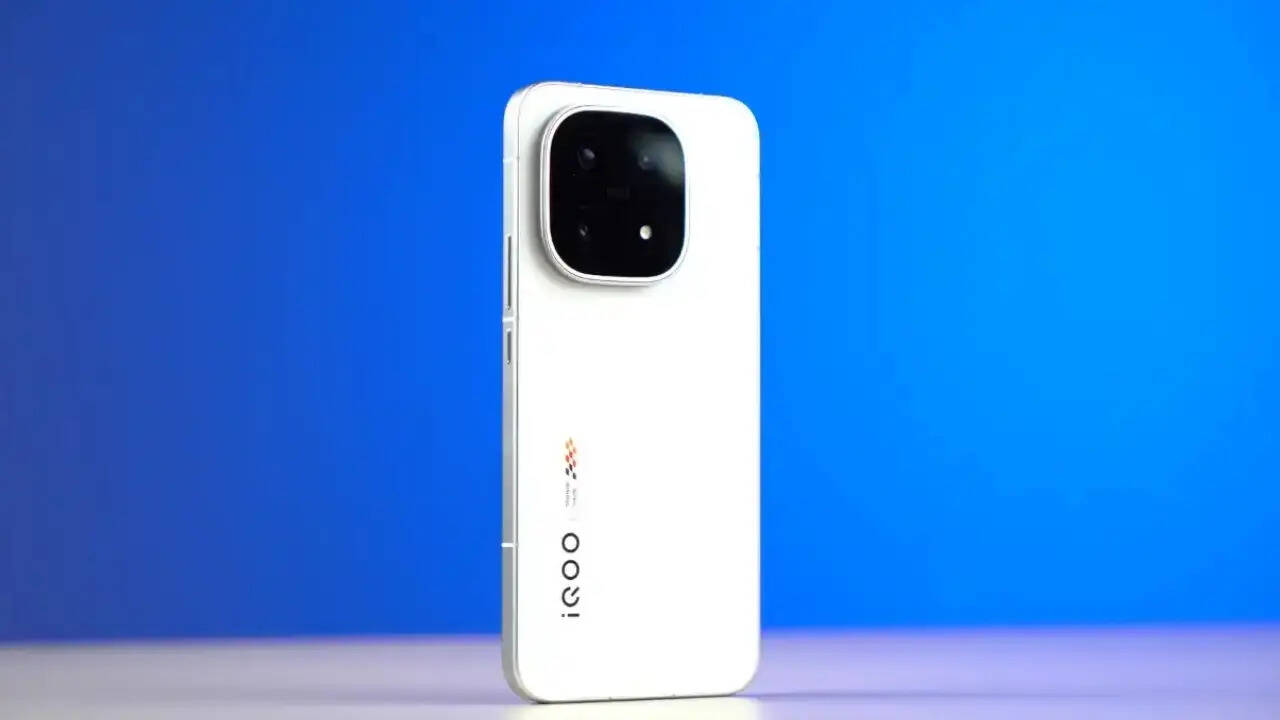 iQOO 15 Ultra में मिलने वाले हैं शानदार फीचर्स, फरवरी लॉन्च से पहले हुआ बड़ा खुलासा