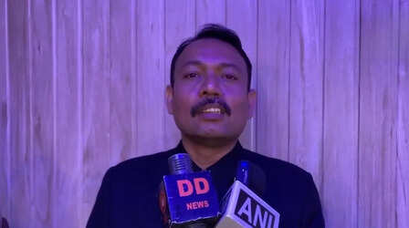 इस्तीफा, बयान और बवाल... PCS अधिकारी अलंकार अग्निहोत्री सस्पेंड; यूपी सरकार ने शामली DM से किया अटैच