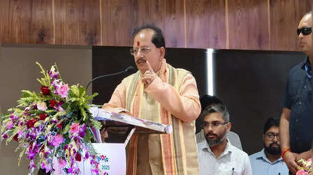 मैं सिर पर कफन बांधकर लड़ने निकला हूं'; बिहार के उपमुख्यमंत्री विजय कुमार सिन्हा ने किसके लिए कही यह बात?