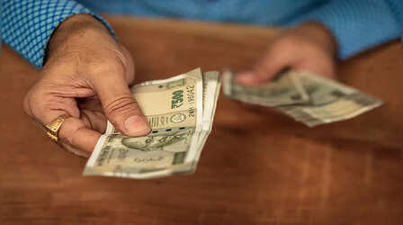 लोन के बदले रिश्वत! बिजनौर में CBI ने बैंक मैनेजर और फील्ड ऑफिसर को रंगे हाथ पकड़ा