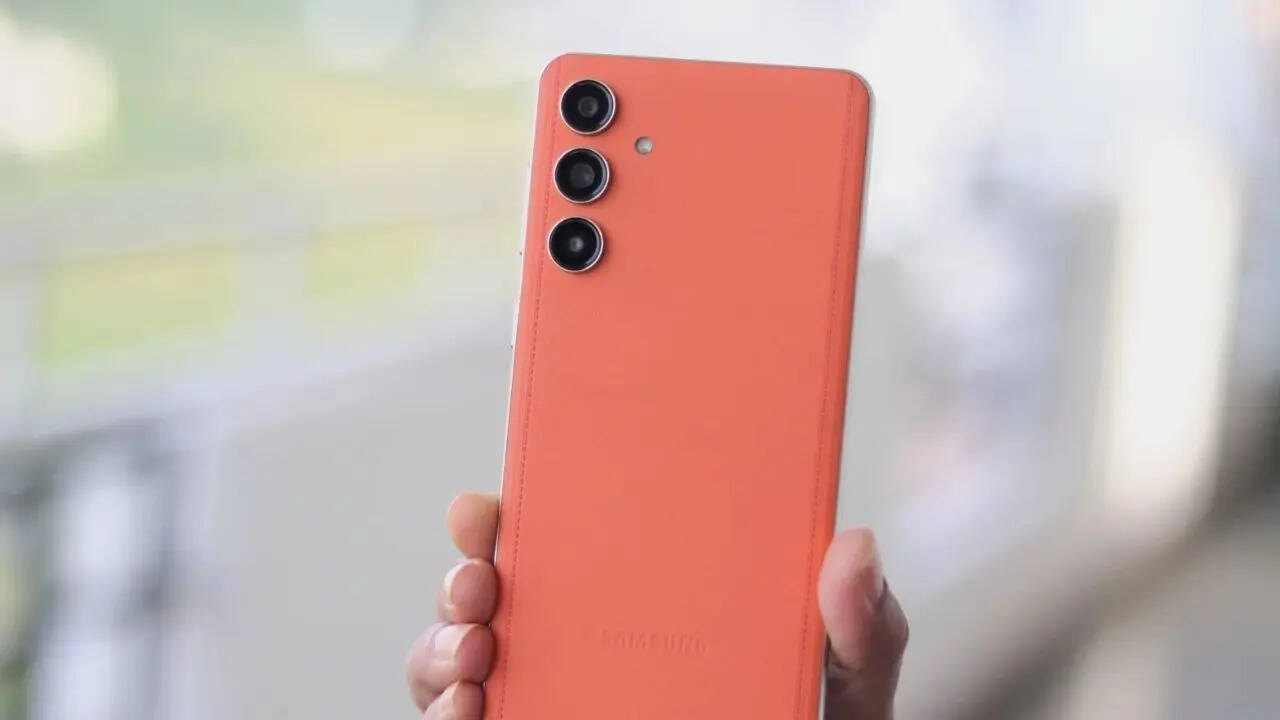 कल लॉन्च होने जा रहा है सैमसंग का धमाकेदार सस्ता स्मार्टफोन, 10,000 रुपये से कम होगी इसकी कीमत!