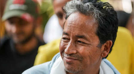 'सोनम वांगचुक चाहते हैं कि लद्दाख नेपाल जैसा बन जाए, 'जेन Z' को उकसाने की कोशिश भी की...', सरकार ने सुप्रीम कोर्ट में बताया