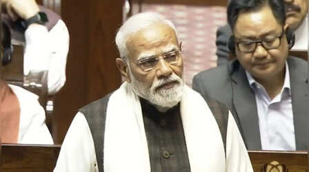 'खरगे जी बैठ के भी लगा सकते हैं नारे...', 'तानाशाही नहीं चलेगी' नारों के बीच PM मोदी ने कसा तंज