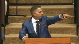 विदेशी संसद में गूंजी हमारी हिंदीनवनिर्वाचित सांसद ने दिया चुनौती भरा भाषण जानें- क्या है मामला