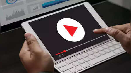YouTube ने प्रीमियम सब्सक्राइबर्स के लिए लॉन्च किया AI प्लेलिस्ट
