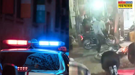 लड़की ने किया इनकार तो बौखलाया युवक, बाइक में आग लगाकर मचाया भरे बाजार में उत्पात