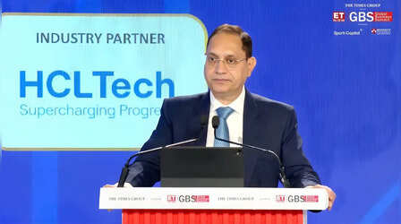ET NOW GBS 2026 : कैपिटल मार्केट के केंद्र में आम आदमी, सेबी निवेशकों का रक्षक : तुहिन कांत पांडे