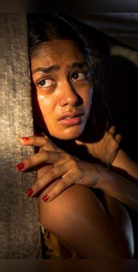 Must Watch लाइफ में जरूर देखनी चाहिए मृणाल ठाकुर की ये 7 फिल्में मिलेगा सुकून