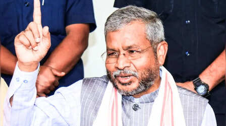 Jharkhand: गिरिडीह में आचार संहिता उल्लंघन का मामला, बाबूलाल मरांडी समेत 100 कार्यकर्ताओं पर FIR दर्ज