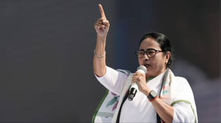 बंगाल चुनाव से पहले वोटर लिस्ट पर सियासत तेज, ममता बनर्जी आज कोलकाता में देंगी धरना