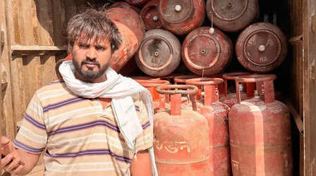 जामिया नगर में LPG की काला बाजारी का भंडाफोड़, 62 सिलेंडर के साथ एक गिरफ्तार