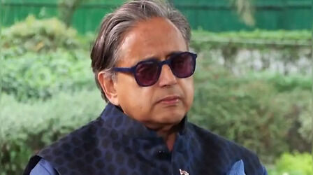 'US-इजराइल हमले की निंदा के बगैर खामनेई की हत्या पर शोक-संदेश जारी करना था', सरकार को थरूर की सलाह