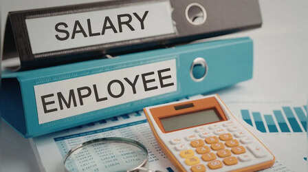 New Labour Laws 2025: अब छुट्टियों के बदले मिलेगा ज्यादा पैसा! जानें अर्न्ड लीव के नए नियम