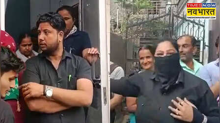 दिल्ली में LPG बुकिंग बनी चुनौती; लंबी कतारों में खड़े दिखे 500 से अधिक लोग, एजेंसी ने बुलाए बाउंसर