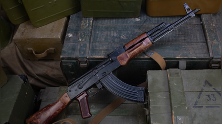Bijnor News: UP के SHO साहब का कमाल, AK-47 को बना दिया 'खिलौना' अब जाकर खुला राज तो हो गए निलंबित