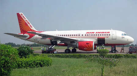 Air India: हवा में इंजन बंद होने के बाद 'एयर इंडिया' की मुंबई-बेंगलुरु उड़ान ने किया 'PAN PAN' कॉल, सुरक्षित वापसी