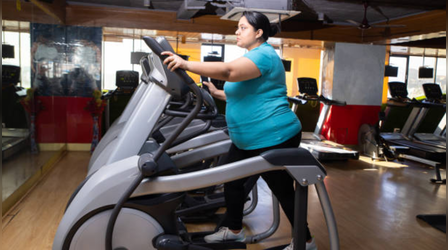 Treadmill Walking Tips: नई-नई ट्रेडमिल पर शुरू की है वॉक, जानिए फैट कम करने के लिए रोज कितने मिनट चलें