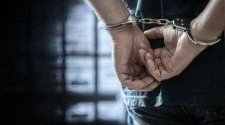 Delhi: ‘जज’ बनकर घूम रहा था शख्स, पुलिस ने खोली पोल; फर्जी ID और हथियार बरामद