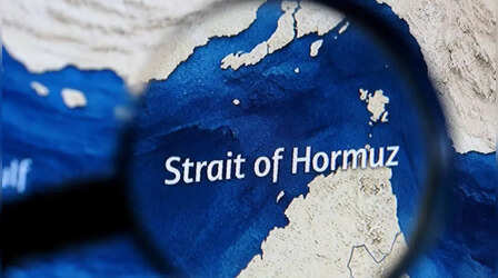 Strait of Hormuz को दुनिया का सबसे अहम ऊर्जा चोकपॉइंट क्यों माना जाता है?