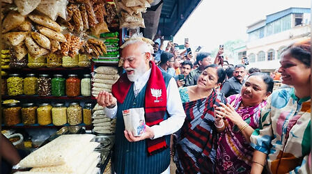 झालमुड़ी, माछभात और बिजली गुल... बंगाल चुनाव के 5 सबसे चर्चित 'सरप्राइज मोमेंट्स', जिनपर हैरान हुए लोग