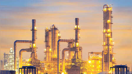 RIL Refinery Shutdown: नायरा के बाद अब रिलायंस बंद करेगी क्रूड यूनिट, देशभर में 2100 पेट्रोल पंपों को कैसे मिलेगा पेट्रोल-डीजल