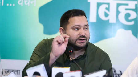 भोजपुर-बक्सर MLC उपचुनाव में RJD की जीत से तेजस्वी यादव गदगद; बोले- बैलेट पेपर से वोटिंग में कहीं नहीं टिकेगा NDA