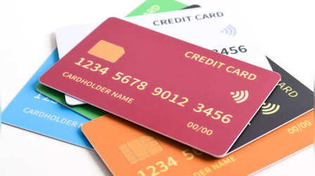 एक साथ कई Credit Card के लिए कर रहे हैं अप्लाई? CIBIL Score को न लग जाए 'साइलेंट झटका'