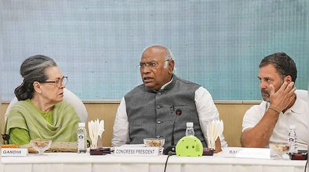 2027-29 की सियासी जमीन तैयार करने में जुटी कांग्रेस, दलित-अल्पसंख्यक एकजुटता पर फोकस