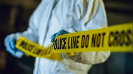 Delhi News: भागो पुलिस आई! ड्रग्स की जांच के लिए छापेमारी के दौरान महिला ने चौथी मंजिल से लगा दी छलांग, मौत