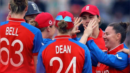 ENG vs IRE, Women's T20 World Cup: इंग्लैंड ने आयरलैंड को 4 विकेट से हराकर टी20 विश्व कप में जीत का सिलसिला जारी रखा