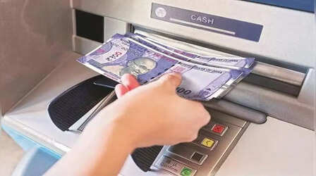ATM से कैश नहीं निकला पर अकाउंट से कट गए पैसे? जानें कितने दिनों में वापस आएगा आपका पूरा रिफंड!
