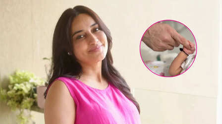 Surbhi Jyoti ने बेटी संग शेयर की पहली फोटो, मां बनने के 6 दिन बाद दिखाई नन्ही परी की झलक
