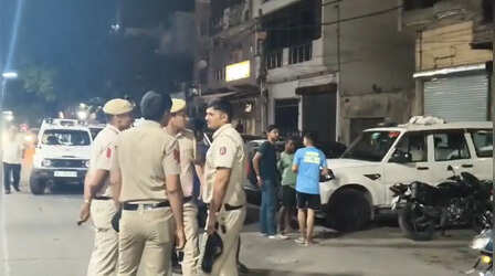 Delhi News: सीलमपुर में नाबालिग की चाकू मारकर हत्या, घात लगाकर बदमाशों ने ली जान; इलाके में सनसनी