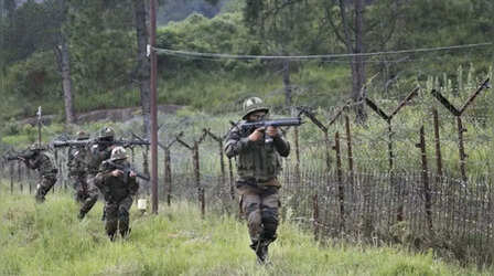 Jammu Kashmir: पुंछ में LoC पार कर भारतीय सीमा में घुसा पाकिस्तानी घुसपैठिया, सेना ने दबोचा
