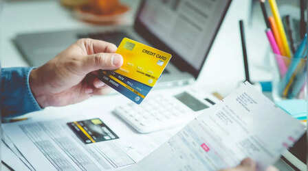 सिर्फ पेमेंट के लिए नहीं है Credit Card! इन स्मार्ट तरीकों से लें इसका पूरा लाभ