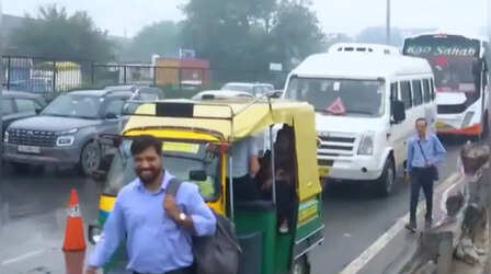 Gurugram WFH: भारी बारिश से गुरुग्राम बेहाल, वर्क फ्रॉम होम करें कर्मचारी; पुलिस ने की अपील
