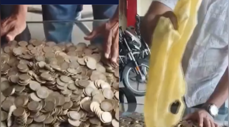 बाइक खरीदने के लिए सिक्के लेकर पहुंचा शख्स, गिनते-गिनते शोरूम कर्मचारी हुए परेशान, देखें Viral Video