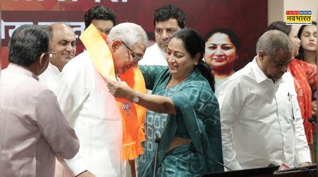 दिल्ली MCD में और मजबूत हुई BJP, IVP के 16 पार्षदों ने ज्वाइन की बीजेपी