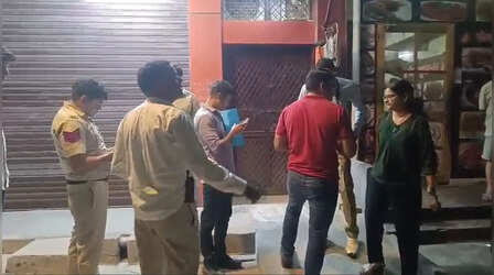 Delhi News: प्रेम संबंध पर खूनी बवाल, बदरपुर में किशोर की चाकू मारकर हत्या; दो आरोपी गिरफ्तार